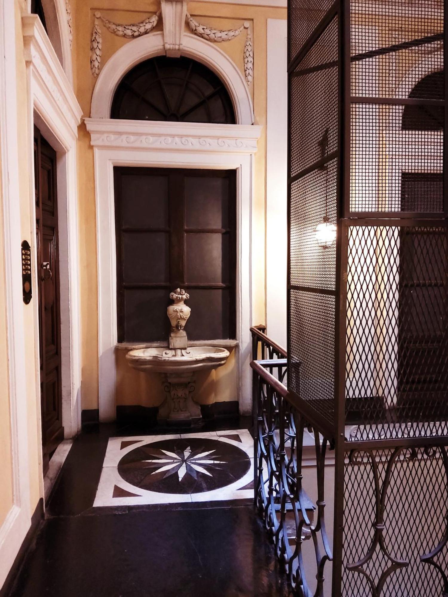 Domus Regis Apartment Genua